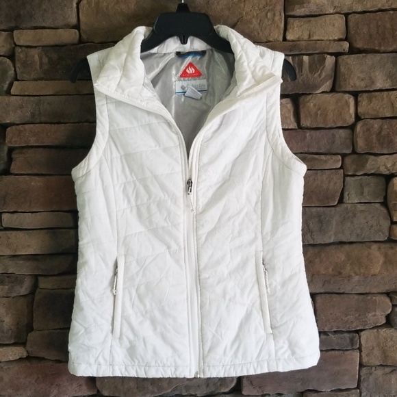 Columbia Jackets & Blazers - Columbia White Puffer Vest.